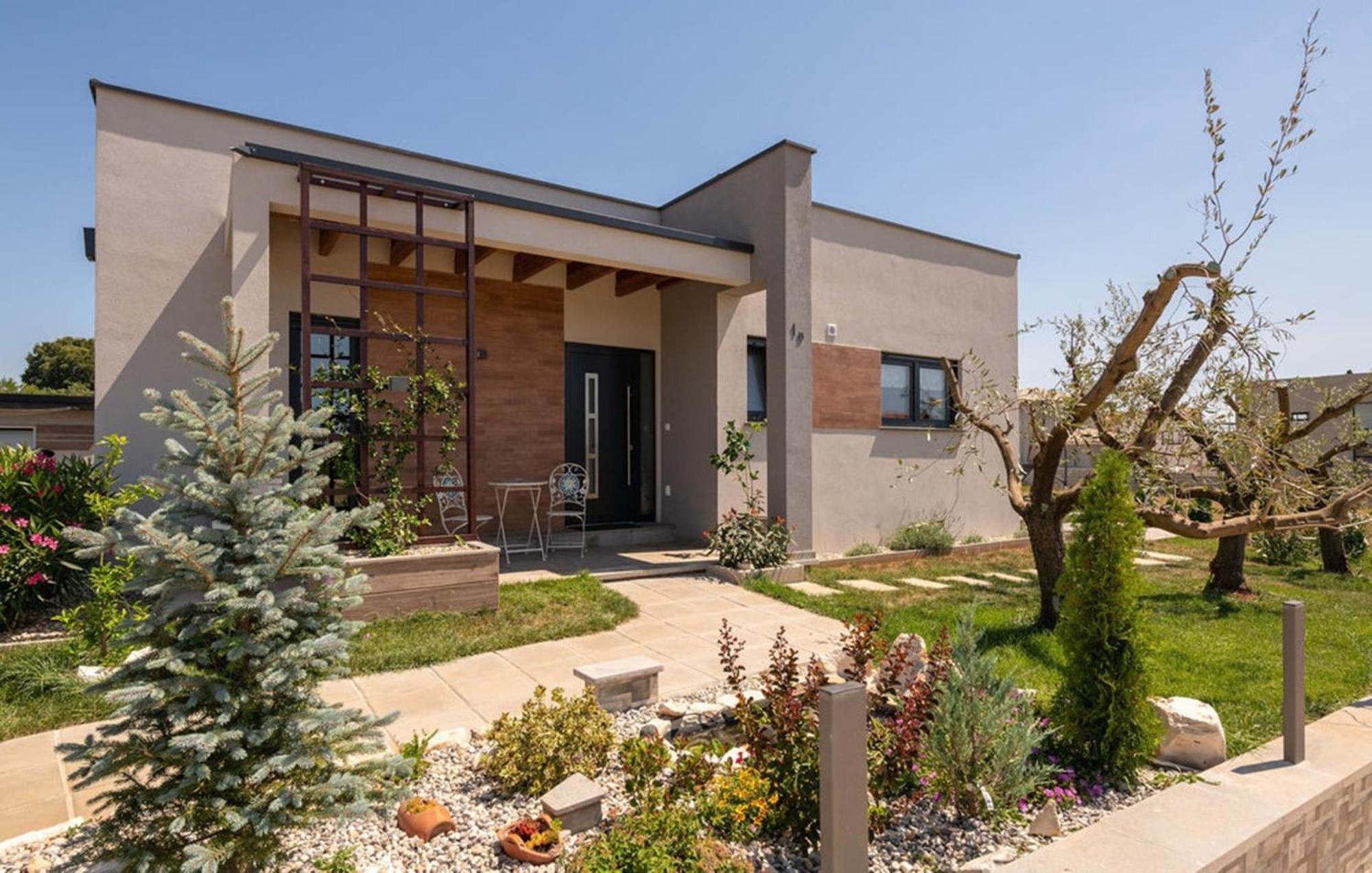 Villa Lily Galizana Exterior photo