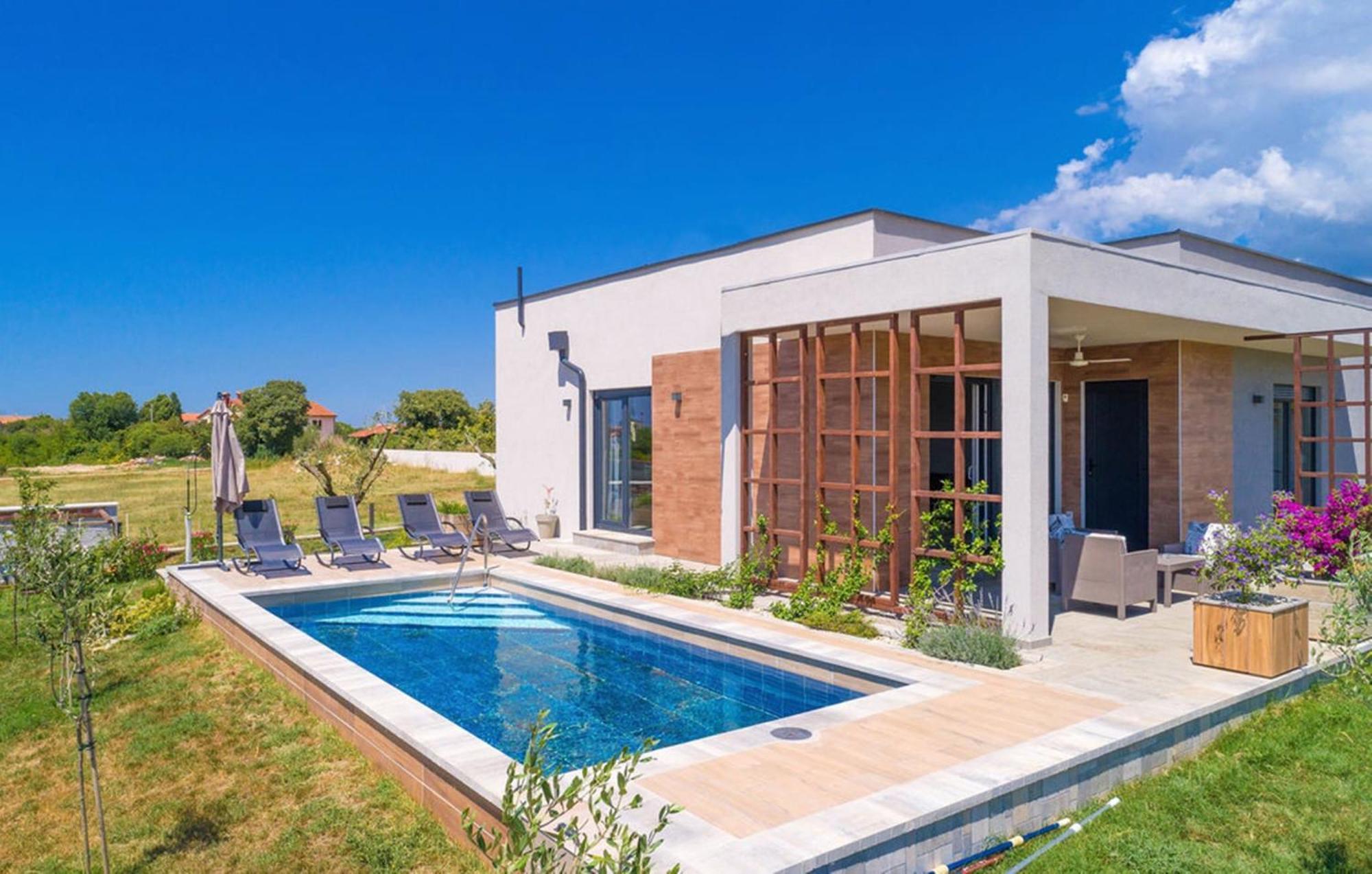 Villa Lily Galizana Exterior photo